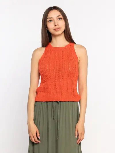 Топ вязаный прямого кроя